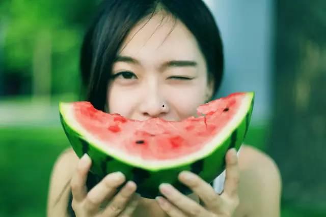 娱乐吃瓜酱精神好稳定的一家人